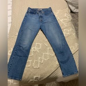 Levi’s Wedgie Straight High Rise Jeans